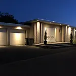 לינה וארוחת בוקר Maison Saint Tropez 2*