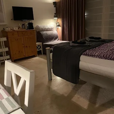 Maison Saint Tropez 2* Αϊντχόφεν