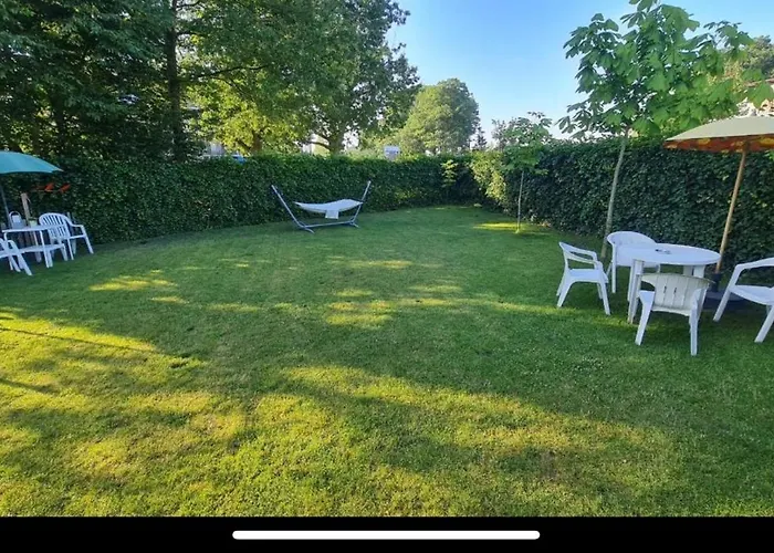 Maison Saint Tropez 2* Eindhoven