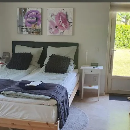 Alojamento de Acomodação e Pequeno-almoço Maison Saint Tropez Eindhoven
