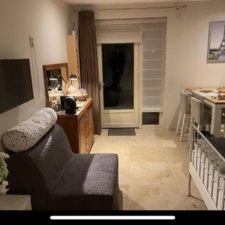 Maison Saint Tropez 2*