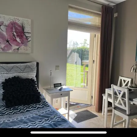 Maison Saint Tropez 2* Eindhoven