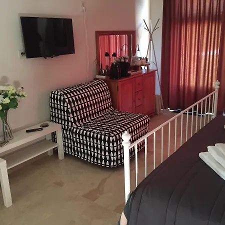 Maison Saint Tropez Alojamento de Acomodação e Pequeno-almoço
