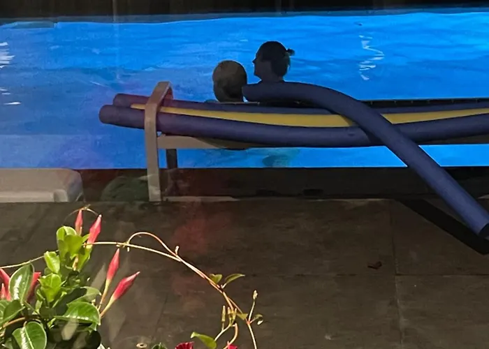 Maison Saint Tropez 2* Αϊντχόφεν