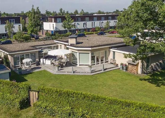 Bed & Breakfast Maison Saint Tropez 2*