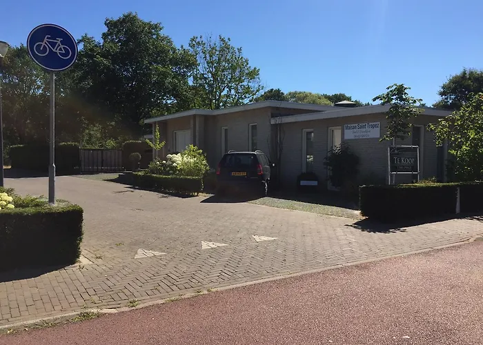 Bed & Breakfast Maison Saint Tropez 2*