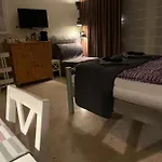 Maison Saint Tropez 2* Eindhoven