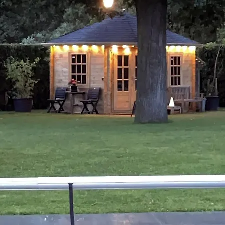 Alojamento de Acomodação e Pequeno-almoço Maison Saint Tropez