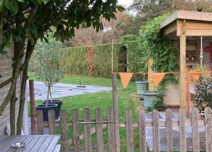 Alojamento de Acomodação e Pequeno-almoço Maison Saint Tropez Eindhoven